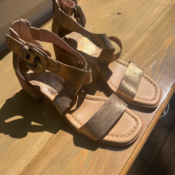 DONALD PLINER Women Helen Light Bronze Casual In Gold 8.5M - Picture 4 of 16